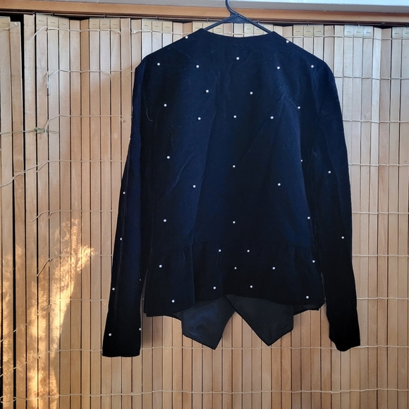 Womens Vintage Size 16 Black Velvet and Pearl 2 piece ensemble - Picture 3 of 4
